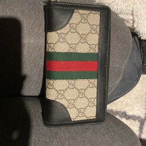Gucci wallet